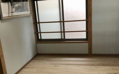 吹抜け　床貼り　横溝工務店