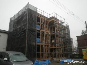 木造アパート　3階建て　新築工事　有限会社横溝工務店