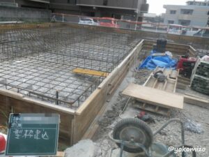 基礎工事　型枠建込　有限会社横溝工務店