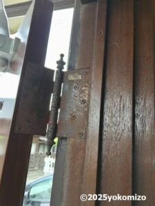 教会ドア修繕工事 着工前 有限会社横溝工務店
